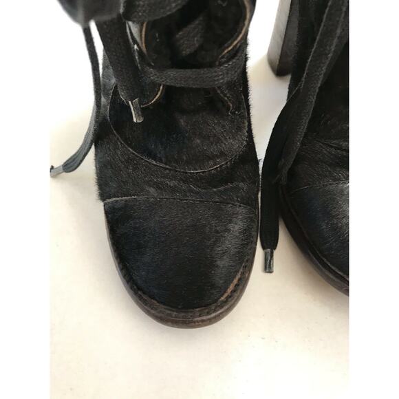 UGG Collection Piera Lace Up Boots Lambskin Sheepskin FLAW - Picture 10 of 12